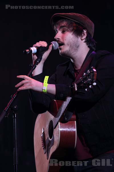 GAUVAIN SERS - 2017-05-04 - PARIS - Place de la Republique - 